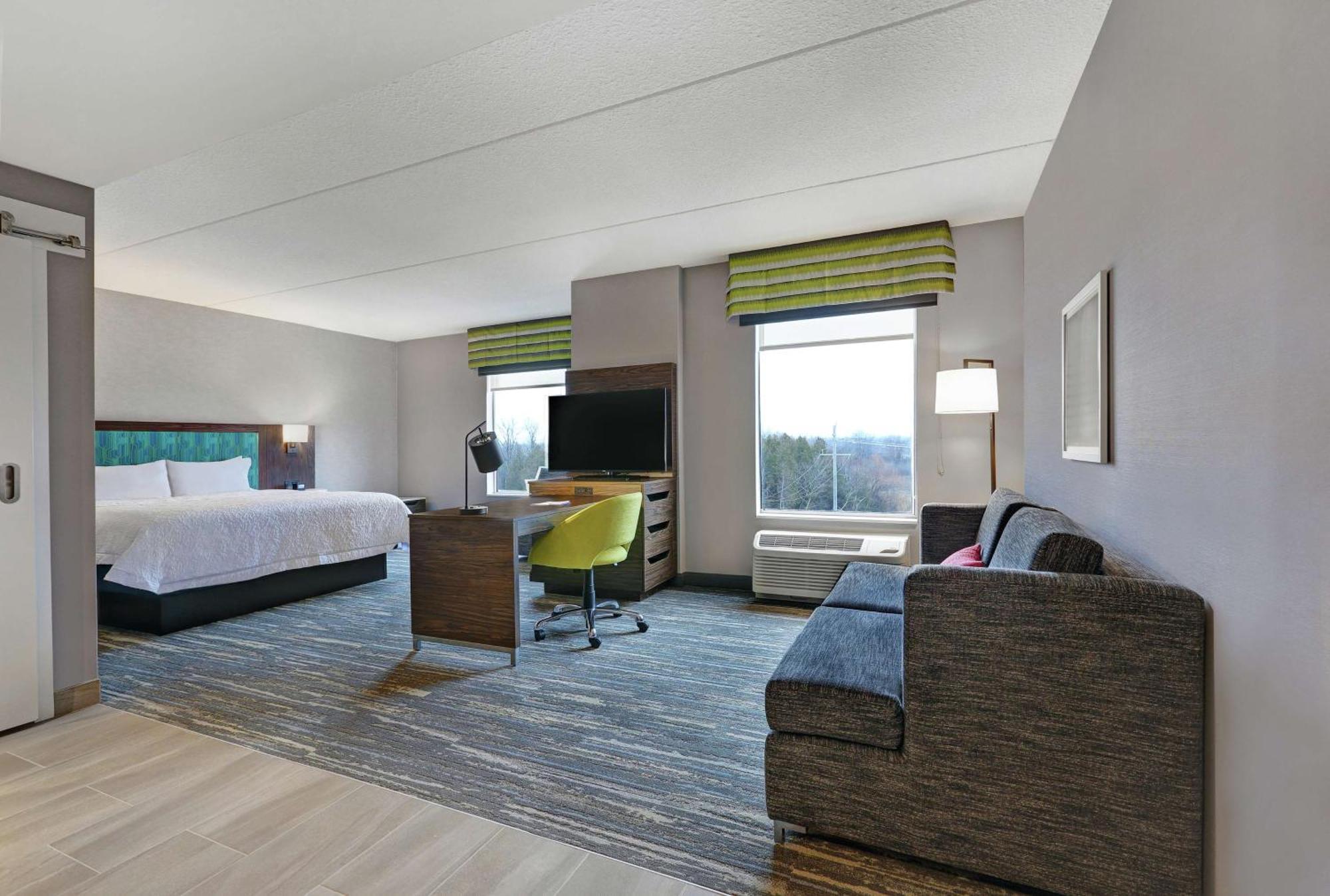 Hampton Inn Peterborough Buitenkant foto